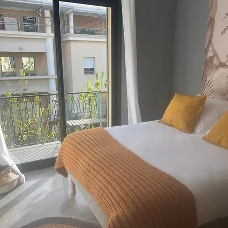 Le A Cassis,top Emplacement,parking,double Balcon Apartment Cassis